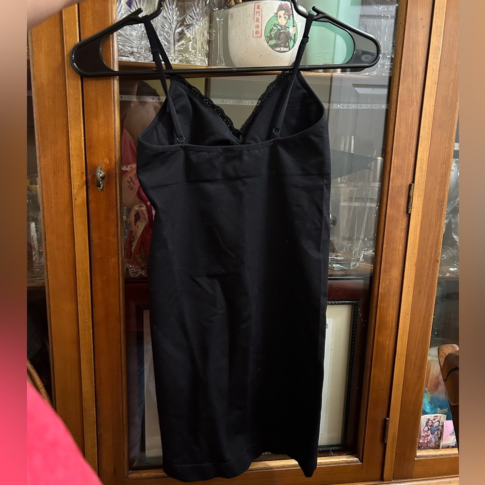 Body shape wear - Picture 2 of 3